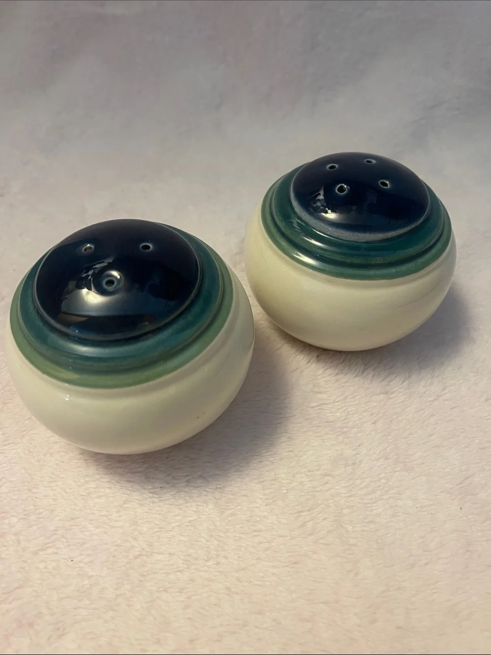 Ocean Breeze salt and pepper shakers